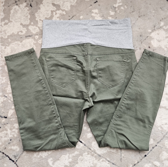 Thyme Maternity pants L bundle - Picture 8 of 8